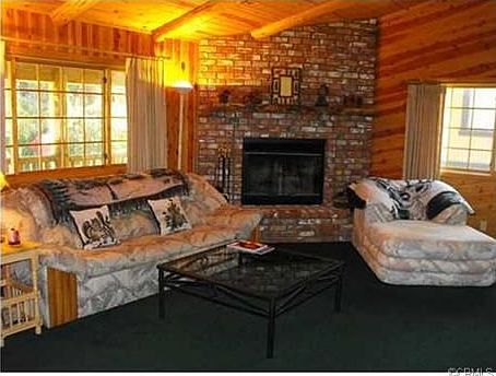 3rd image of 384 Northern Cross Dr