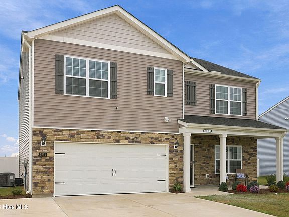 2nd image of 1214 Queensland Lane