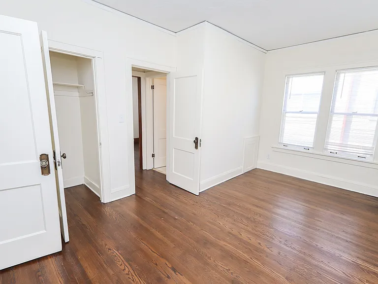 Pleasant Avenue Apartments — Photo 28