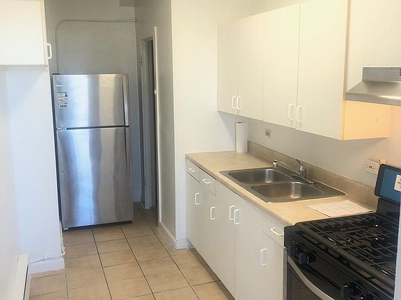 2nd image of 108 S Genesee St APT 302