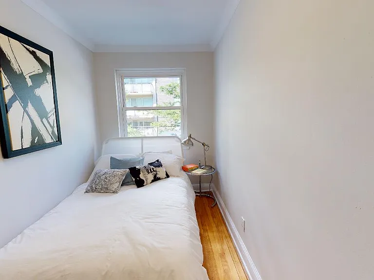 214 Metcalfe St — Photo 8