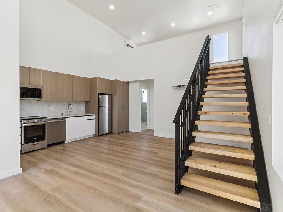 1st image of 4466 30th St #306