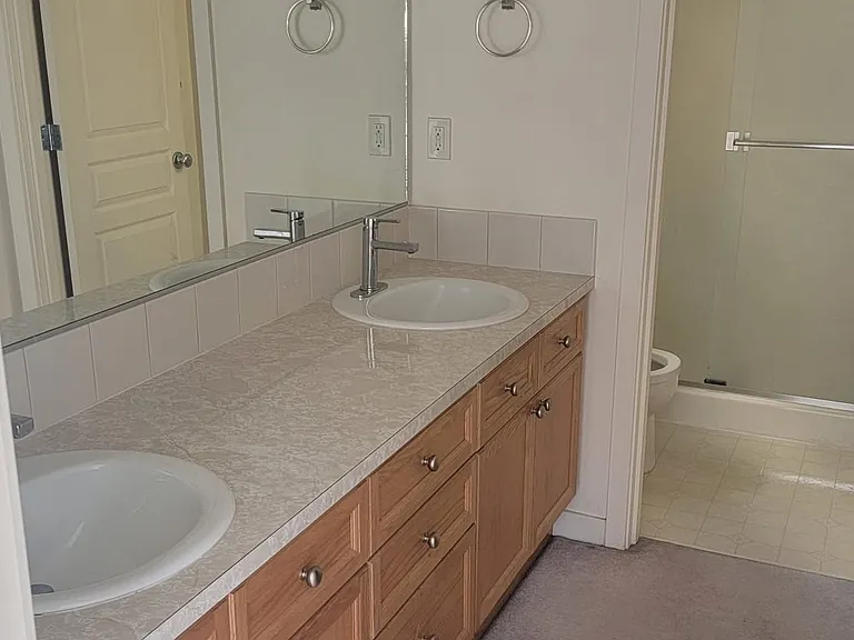 257 NW 208th Ave — Photo 17