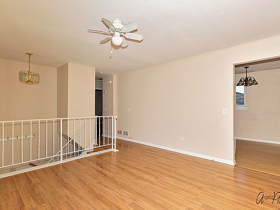 5th image of 1420 Woodridge Dr