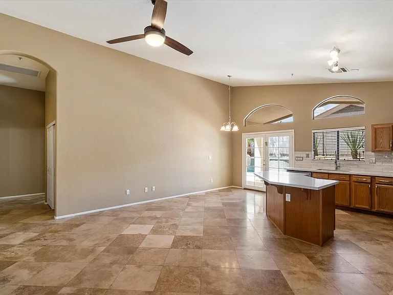 8158 E Rita Dr — Photo 8
