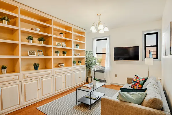 Rented by Compass | media 1