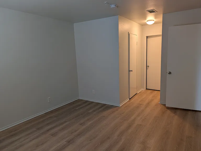 145 W Lincoln Ave #6 — Photo 6