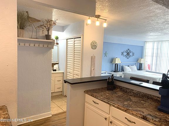 4th image of 800 N ATLANTIC Avenue #320