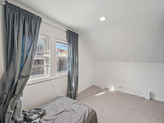 3rd image of 5017 N Meade Ave #Ch
