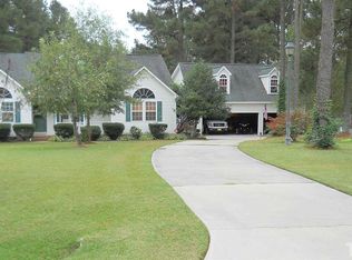 281 Greenleaf Rd, Angier, NC 27501