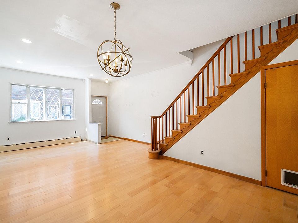 1st image of 2111 S Rosewood St