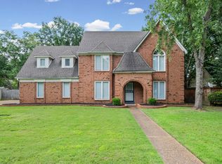 3990 Clubview Dr, Memphis, TN 38125