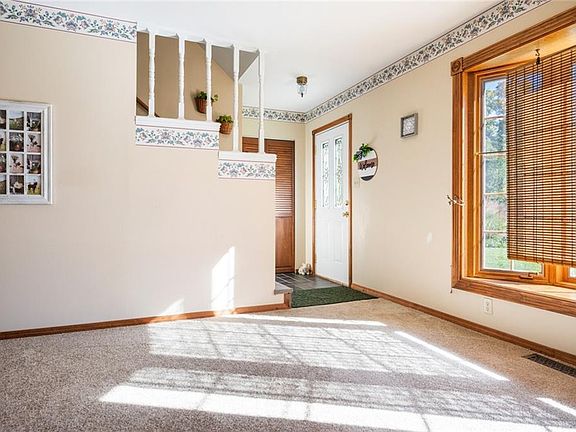 4th image of 3204 E Imperial Ln