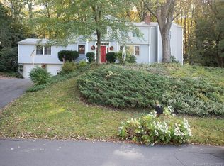 12 Cedar Ridge Rd, East Granby, CT 06026