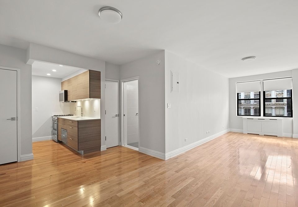 1st image of 108 W 15th St #6N
