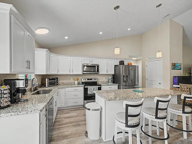 3613 Berkley Ln — Photo 17