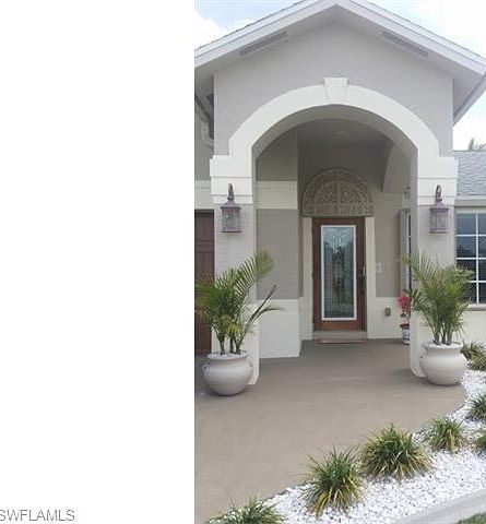 1st image of 1409 SE 20th Pl