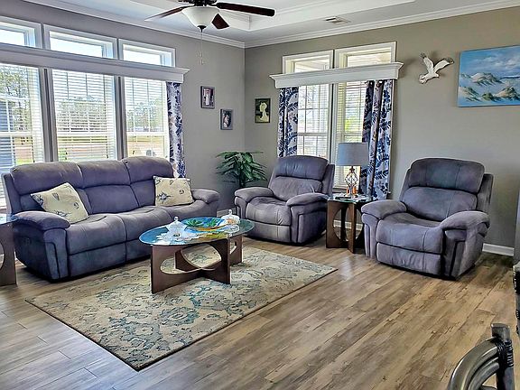 3rd image of 19008 Potomac Cir #544