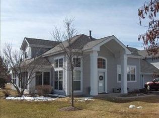 9524 Lenox Ln, Crystal Lake, IL 60014
