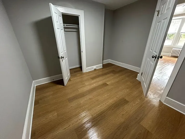 107 Broad St — Photo 5