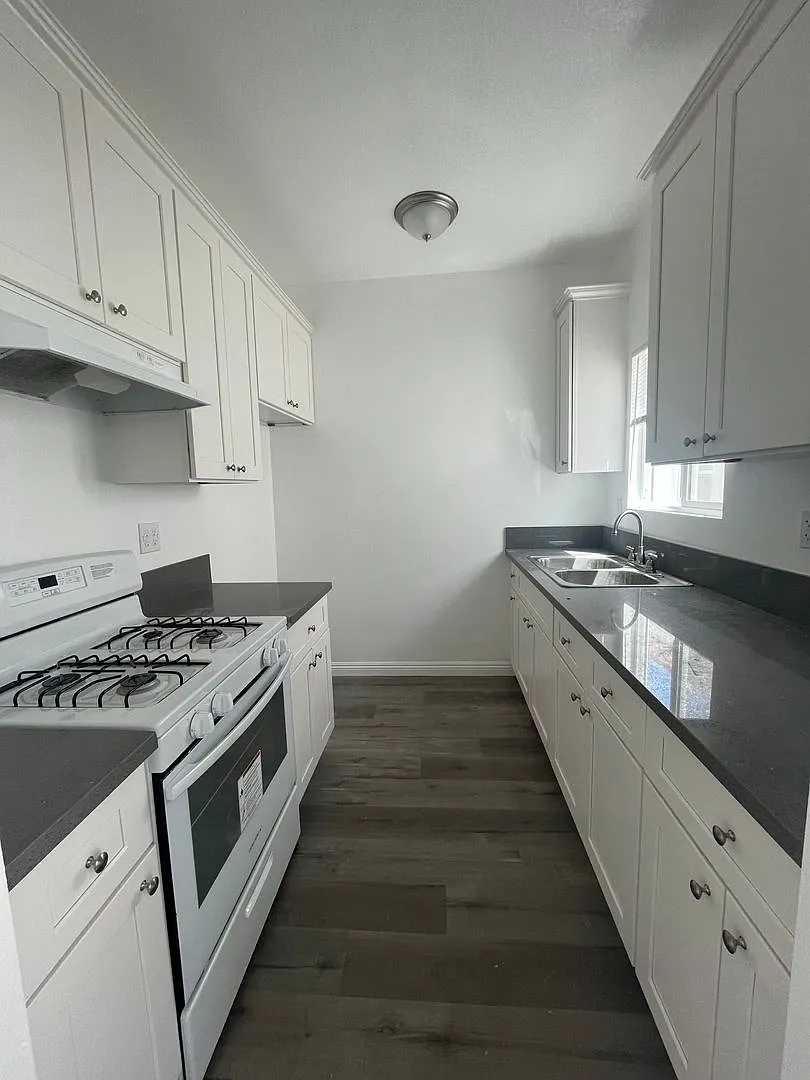 626 East 5th Street LLC — Photo 3