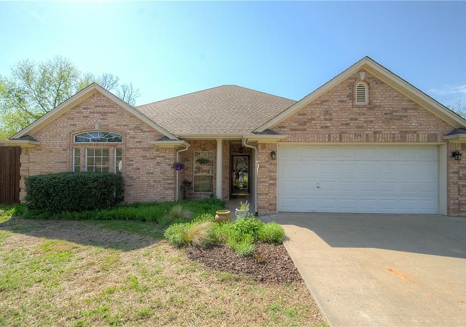 1st image of 306 Janis Ln