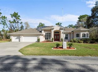27 Cyclamen Ct, Homosassa, FL 34446
