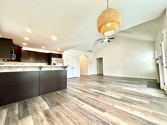 3rd image of 4022 Emerald Spring Pl