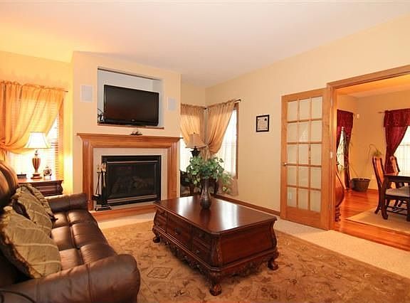 5th image of 2711 Richardson St