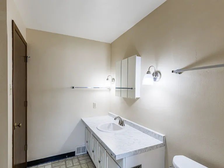 Briarwood Townhomes — Photo 10