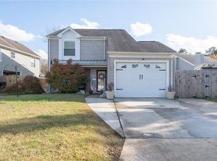 3193 Crestwood Ln, Virginia Beach, VA 23453