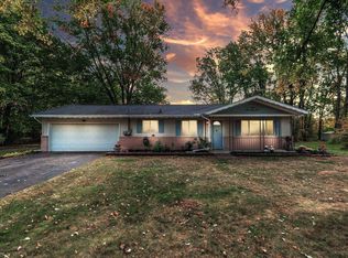 25821 Bernadine Rd, New Boston, MI 48164