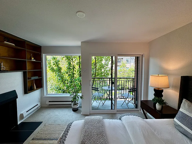 410 13th Ave E #Penthouse 3 — Photo 14