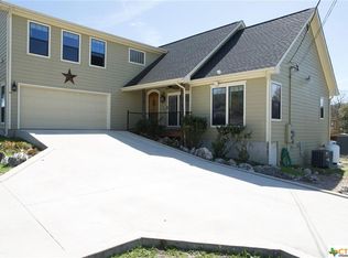 1136 Carson Crk, Canyon Lake, TX 78133