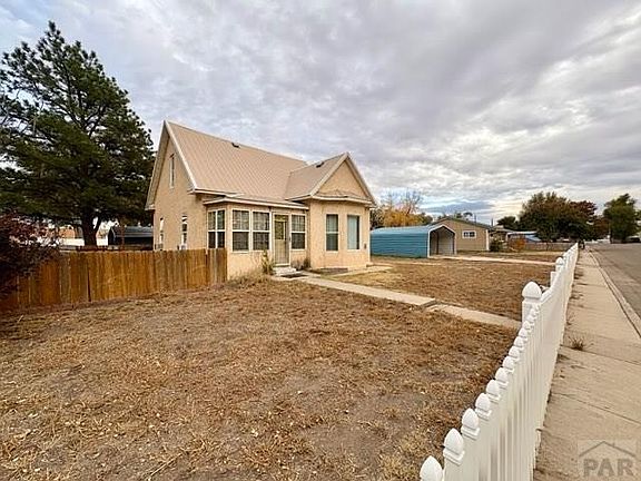 4th image of 303 Maxwell St #301