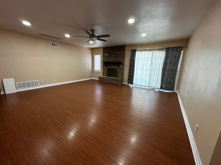 Living Room (shared space)