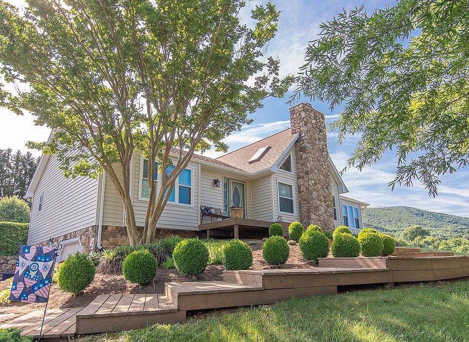 1st image of 203 Highland Dr