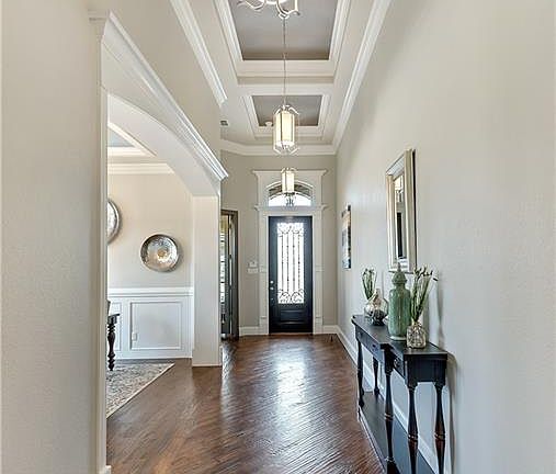 2nd image of 328 Elkhorn Trl