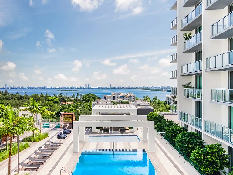 3900 Biscayne Blvd #811 — Photo 14