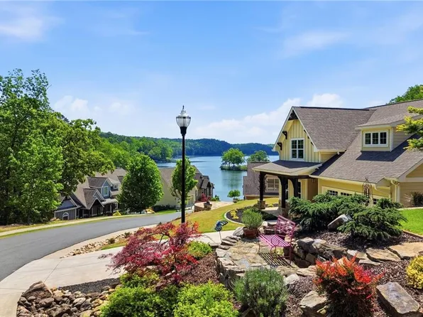 114 Sunset Peak Ct, Waleska, GA 30183