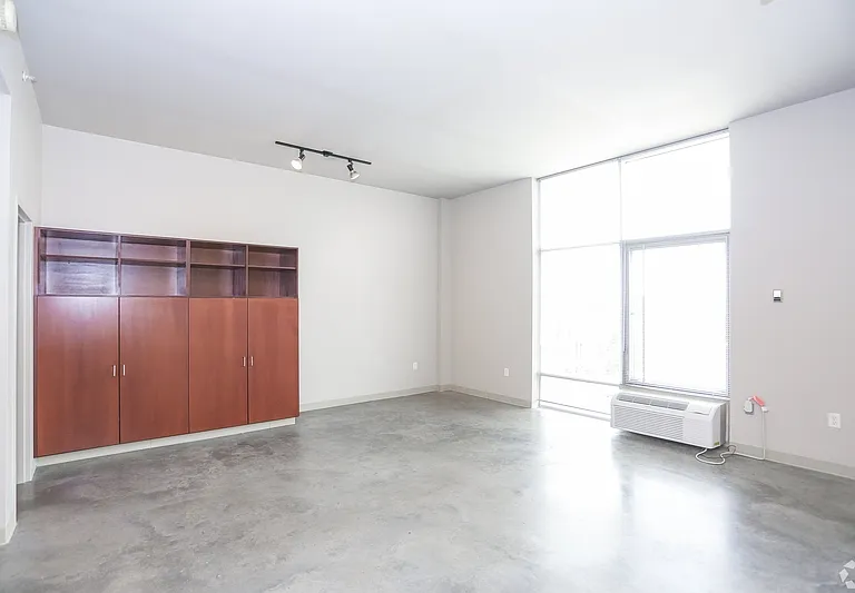 947 New Hampshire St #304 — Photo 4