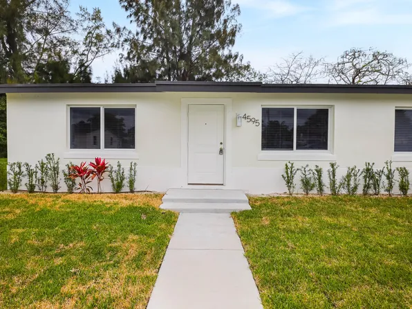 4595 Old Military Trl, West Palm Beach, FL 33417