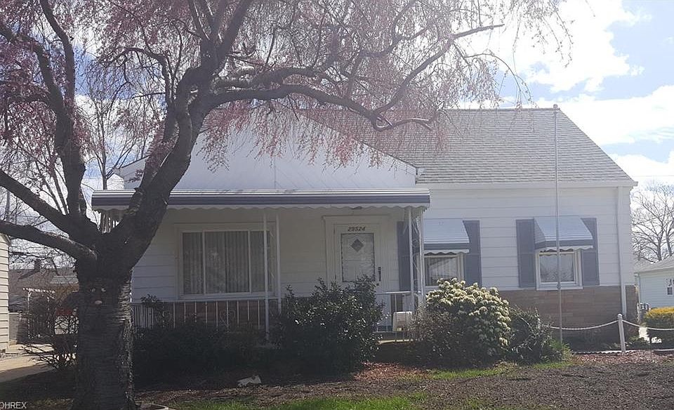 1st image of 29524 Sylvan Dr
