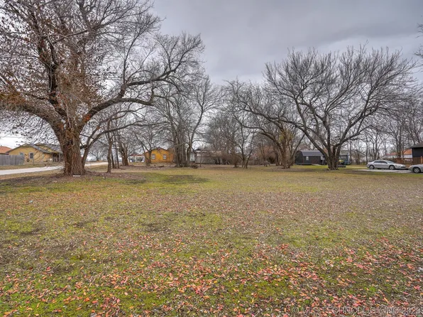 W 55th St, Tulsa, OK 74107