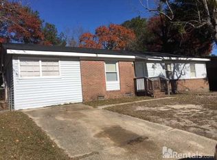4122 Dellwood Dr, Fayetteville, NC 28304