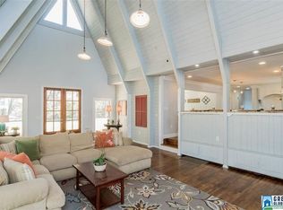 1200 Martin St, Pelham, AL 35124