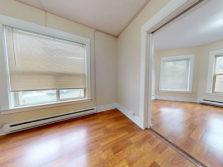 Roycroft Apartments — Photo 36