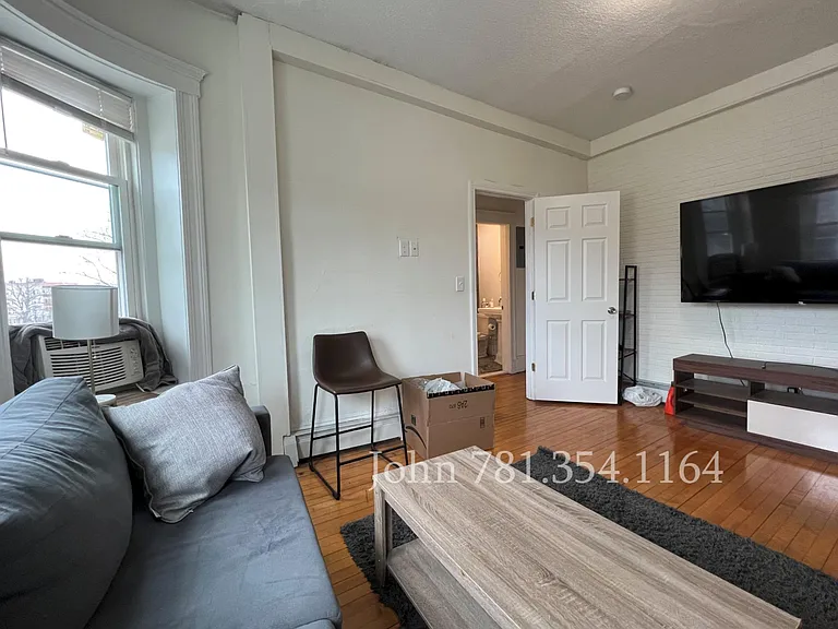 1322 Commonwealth Ave #9 — Photo 6