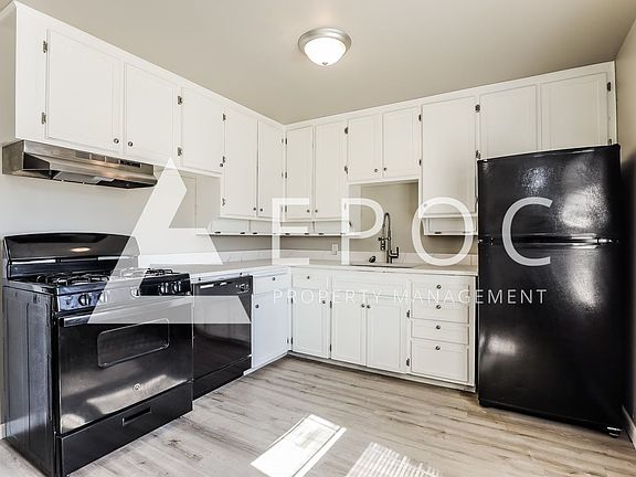 3rd image of 5812 SE 5th St