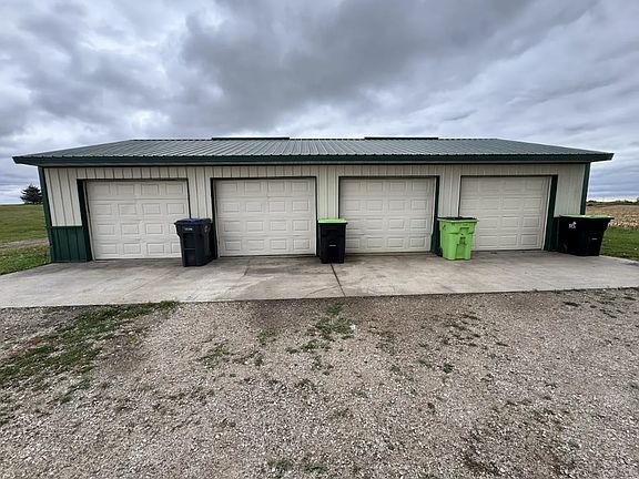 3rd image of 4732 Highway Bb Upper